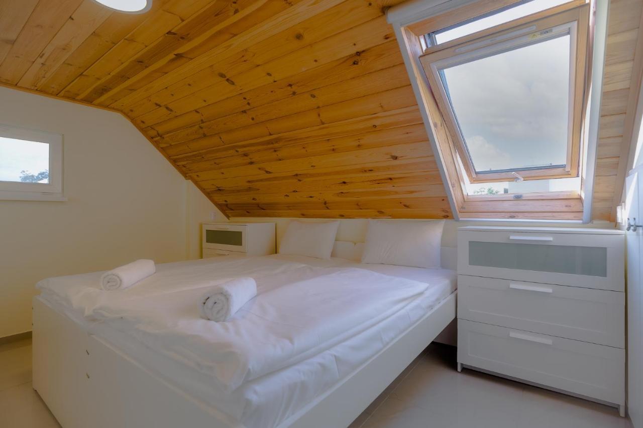 Galerius Pihenohaz By Bltn Siofok Appartement Buitenkant foto