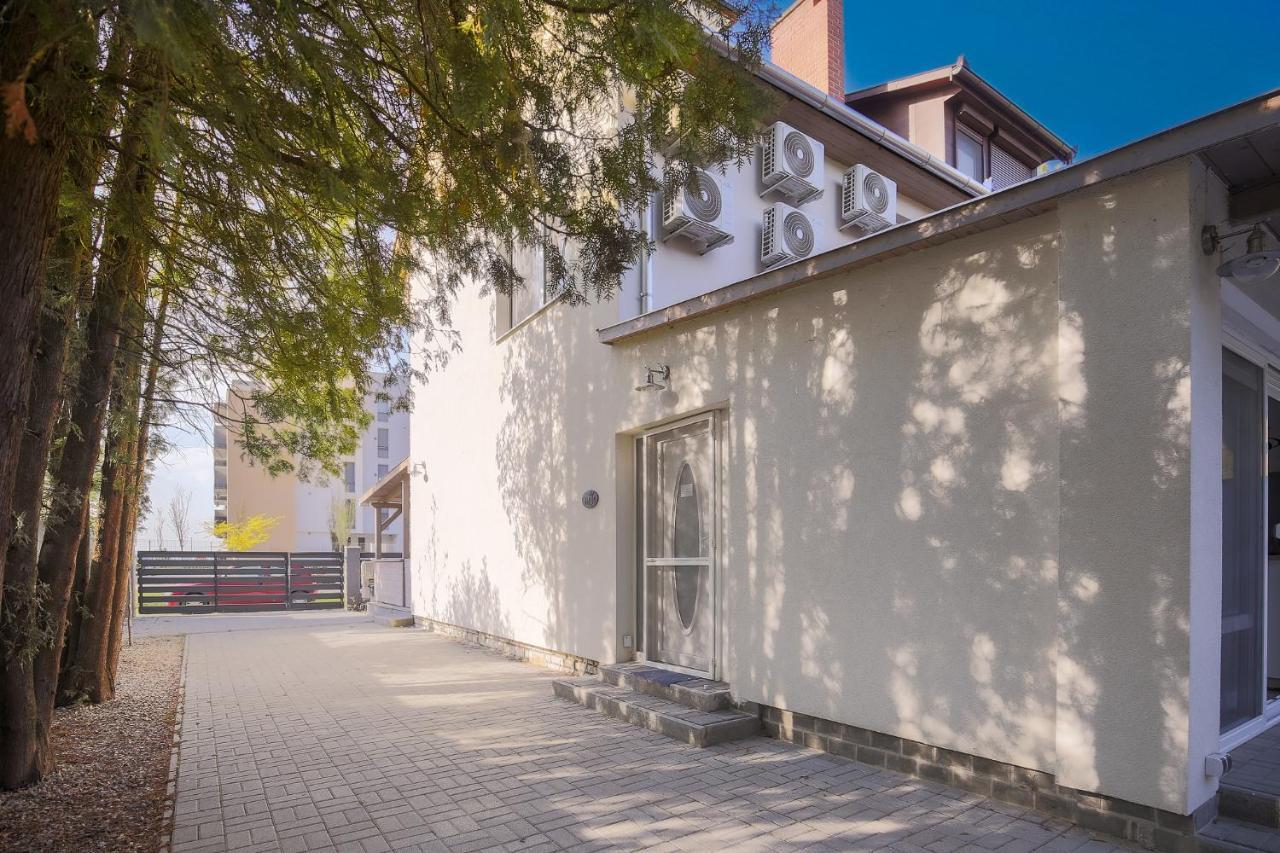 Galerius Pihenohaz By Bltn Siofok Appartement Buitenkant foto